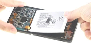 How to replace Xperia Z3+ battery